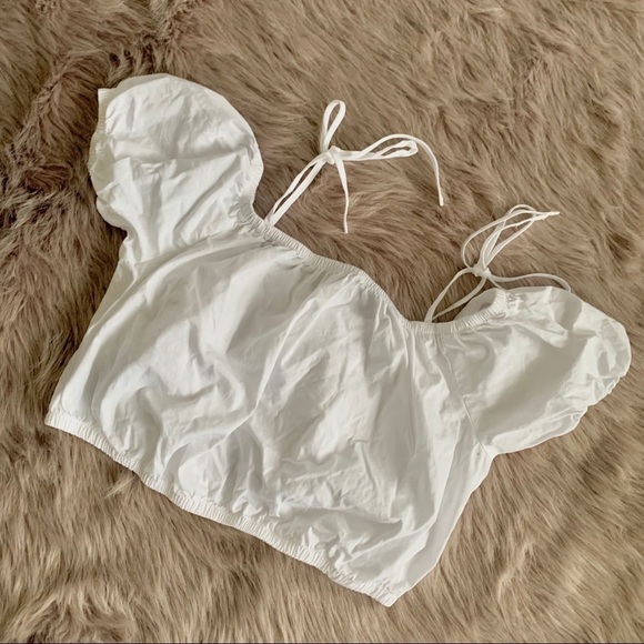 Urban Outfitters | White Off Shoulder Crop Top - Picture 4 of 5